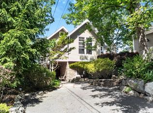 73 South Rd, Bloomingdale, NJ 07403