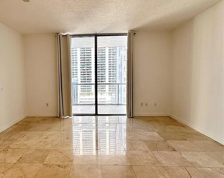 1060 Brickell Ave #2611 — Photo 4