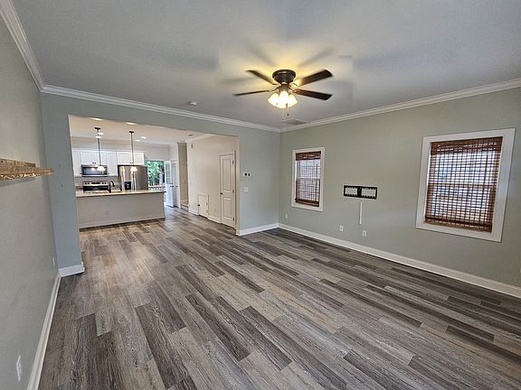3rd image of 1770 17th Ave NE
