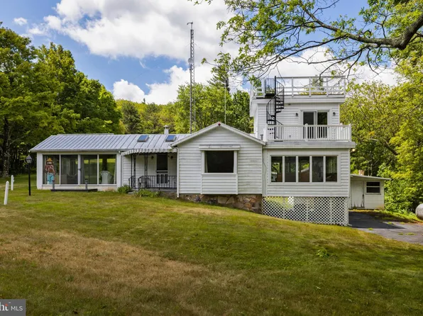 18686 Blue Gray Trl, Brandywine, WV 26802