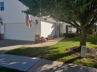 1702 Geranium Cir, Valparaiso, IN 46383