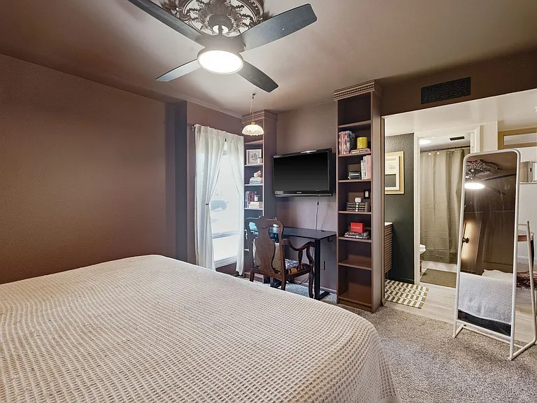 3828 N 32nd St #101 — Photo 17