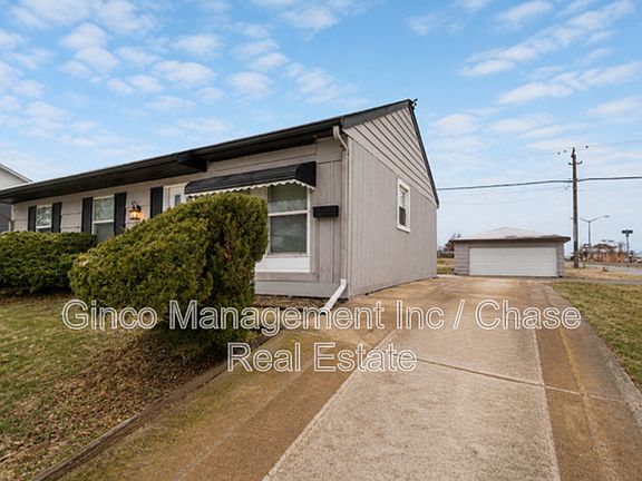 2nd image of 22102 Hawthorne Way