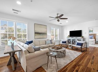34 N Barrett Sq #2E, Rosemary Beach, FL 32461