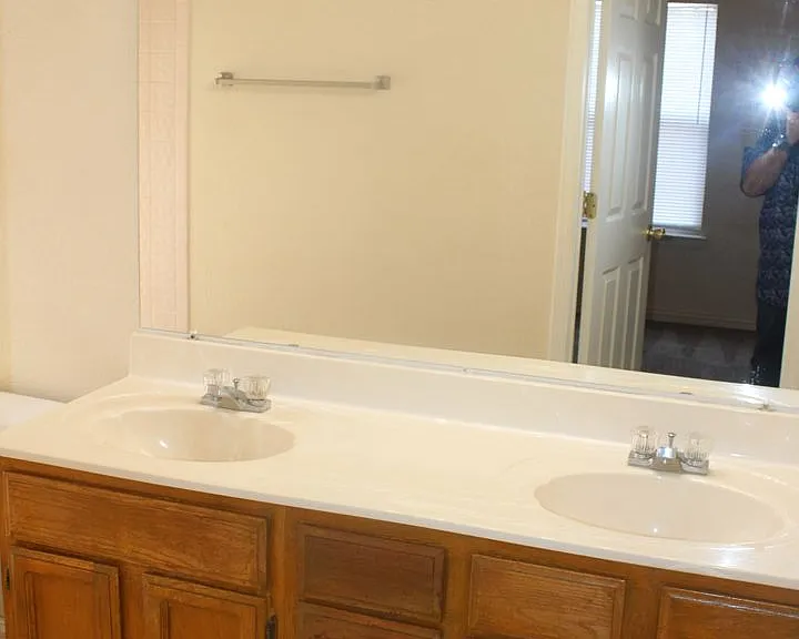 10936 Whitehall Dr — Photo 18