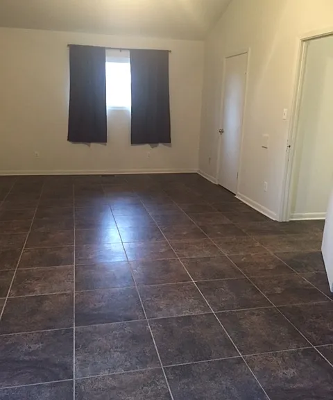 207 Brantley Cir — Photo 9