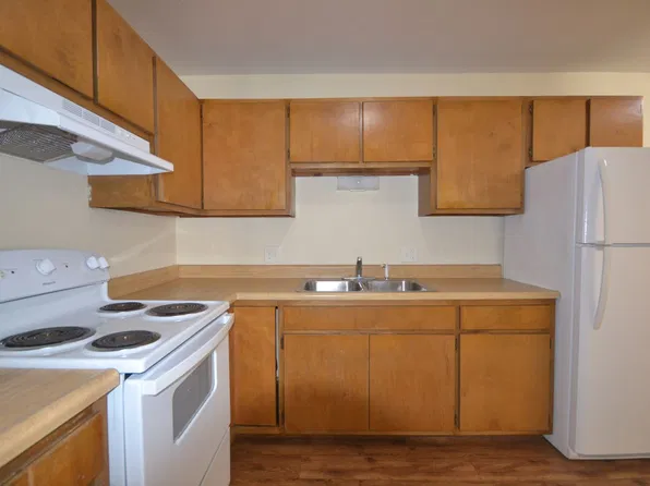 Marshfield Apartments, 511 Church St #102, Marshfield, MO 65706