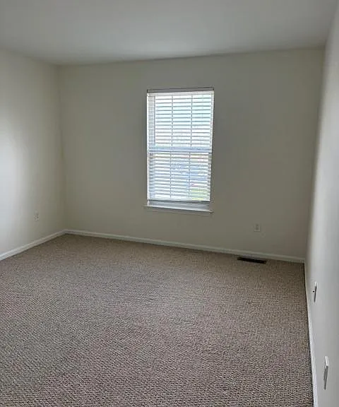 2403 Beacon Hl — Photo 14