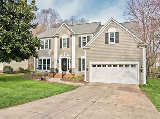 5049 Fairvista Dr, Charlotte, NC 28269