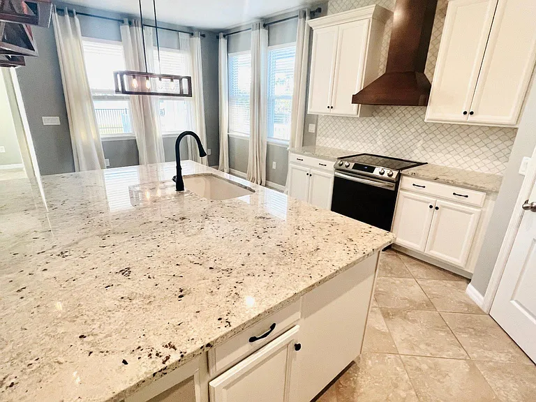 11321 Leland Groves Dr — Photo 4