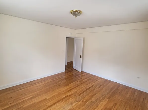 (undisclosed Address), Yonkers, NY 10701