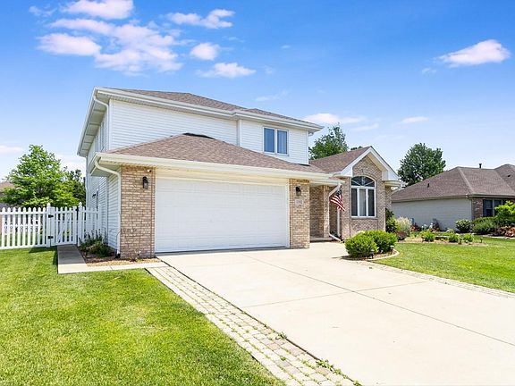 3rd image of 1392 Rainbow Cir