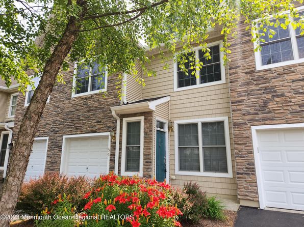 54 Amber Dr