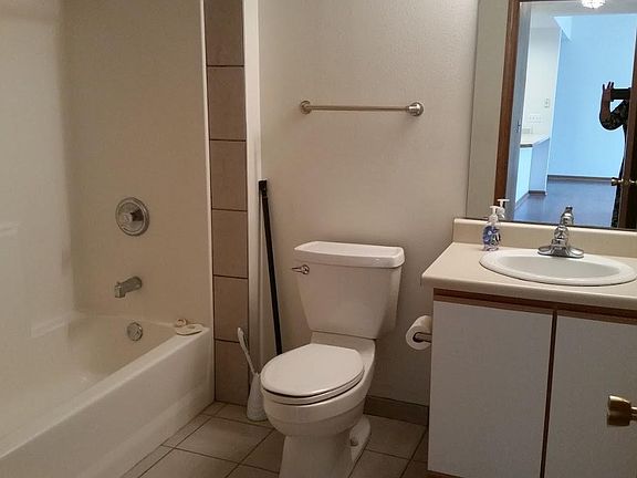 5th image of 5191 Zenith Pkwy APT 1