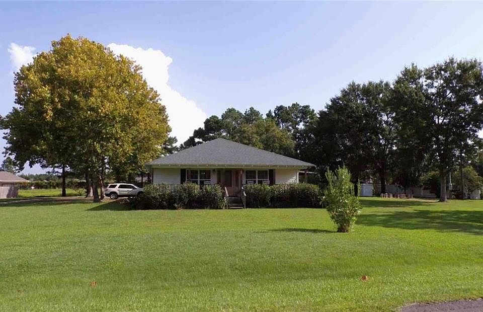 1st image of 3728 Heather Ln