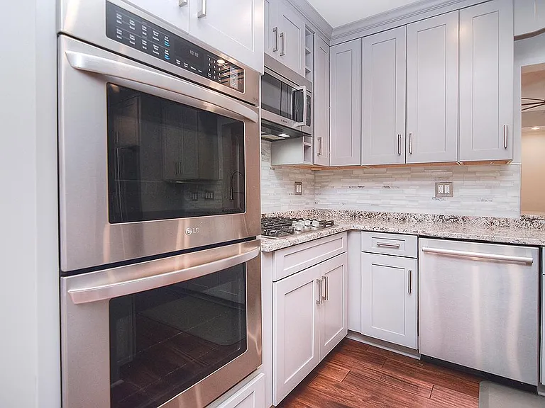 301 W Kingston Ave — Photo 28