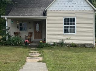 503 W Hickory St, Nevada, MO 64772