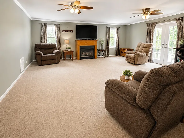 128 Robin Hood Rd — Photo 3