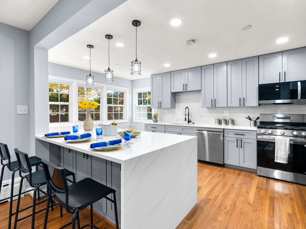 4893 Chatsworth St UNIT 1