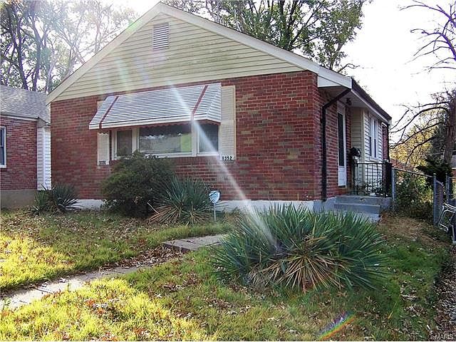 1st image of 8352 Fullerton Ave