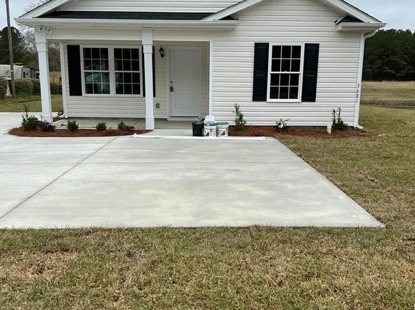 3681 Bay Water Dr., Aynor, SC 29511