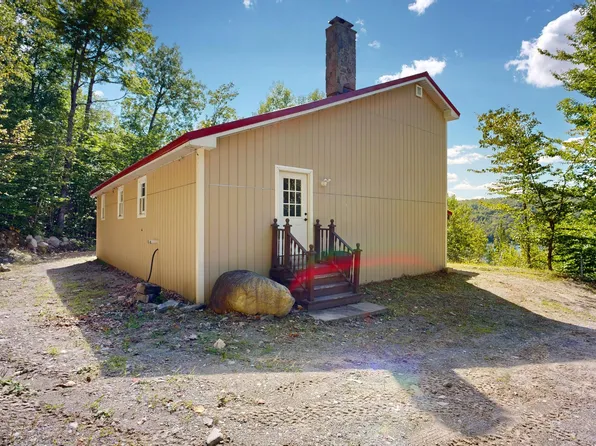 1027 Canada Road, Moscow, ME 04920