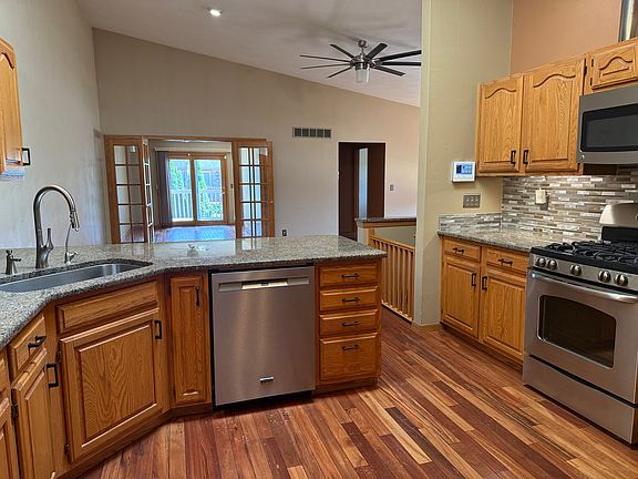 3rd image of 6521 Laurelwood Dr #6521