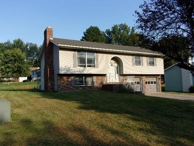 208 Harbor Rd, Erie, PA, 16511