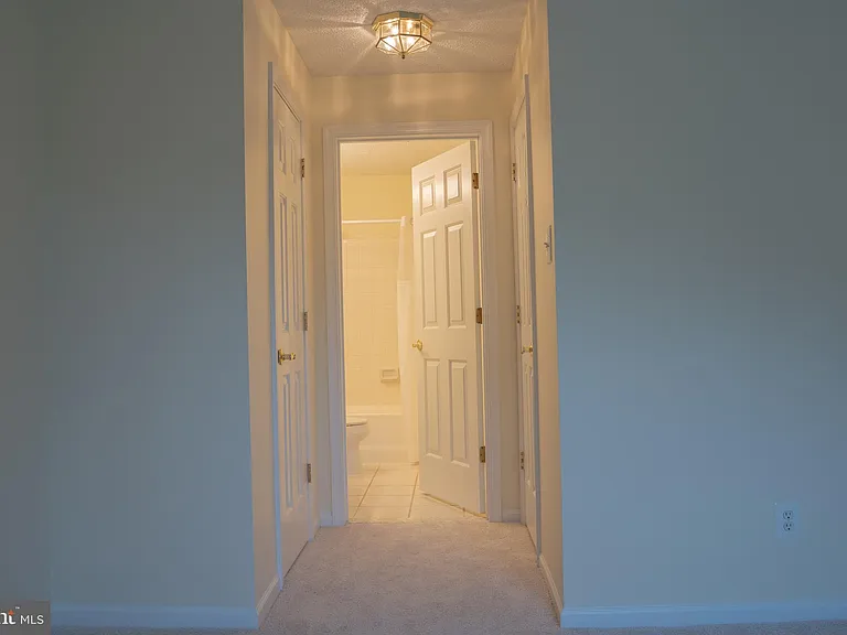 12101 Greenwood Ct #301 — Photo 18