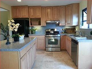 4th image of 3261 Highland Dr