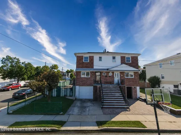 74 E Broadway, Staten Island, NY 10306
