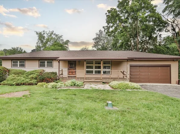 7N362 Sycamore Ave, Medinah, IL 60157