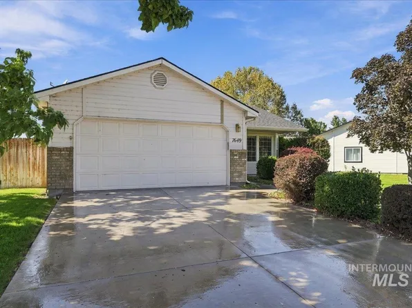 7649 Arlington Dr, Nampa, ID 83687