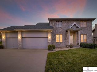 15505 Windsor Dr, Omaha, NE 68154