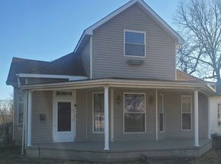 831 Plum St, Mount Carmel, IL 62863