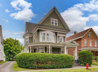 17 2nd Avenue, Gloversville, NY 12078