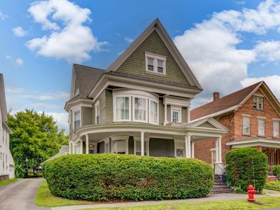 17 2nd Avenue, Gloversville, NY, 12078