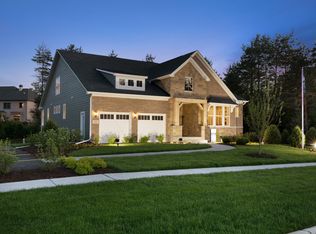 51 Somerset Cir, Wheaton, IL 60189