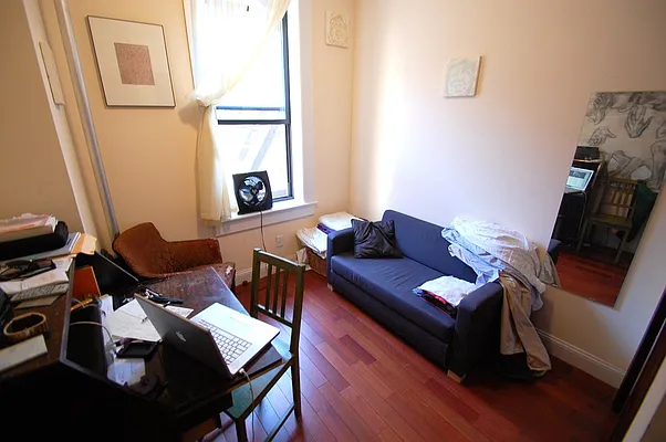 Rented by Bold New York | media 32