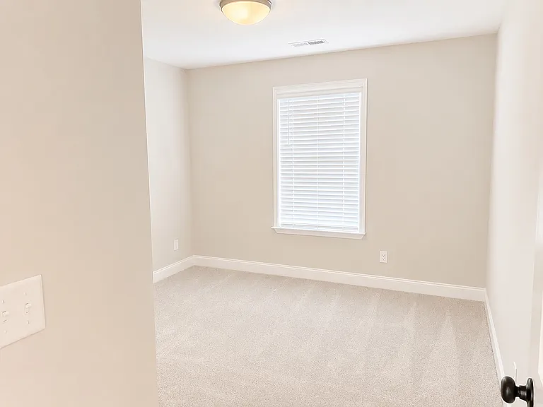 1920 Clearview Dr — Photo 7