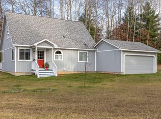 9996 Fawn Lake Dr, Stanwood, MI 49346