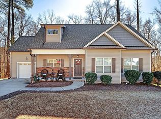 212 Griffis Dr, Stem, NC 27581