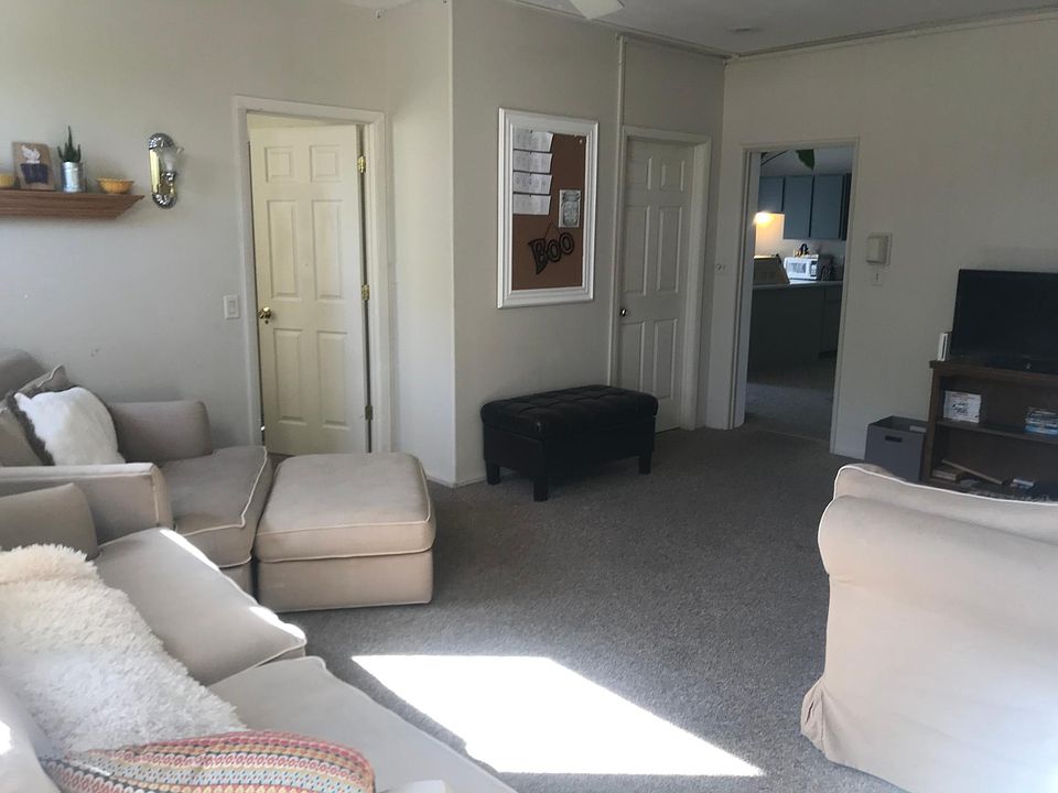 1st image of 121 W Wabasha St APT 2