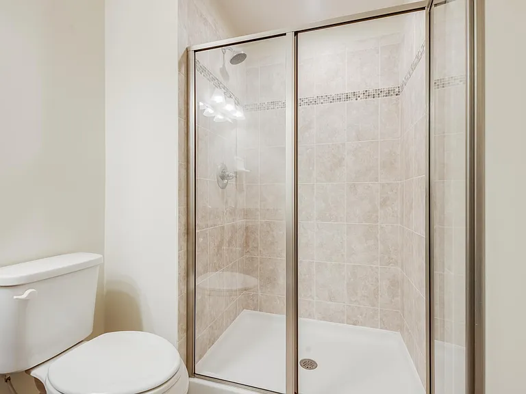 7567 Arundel Woods Dr — Photo 38