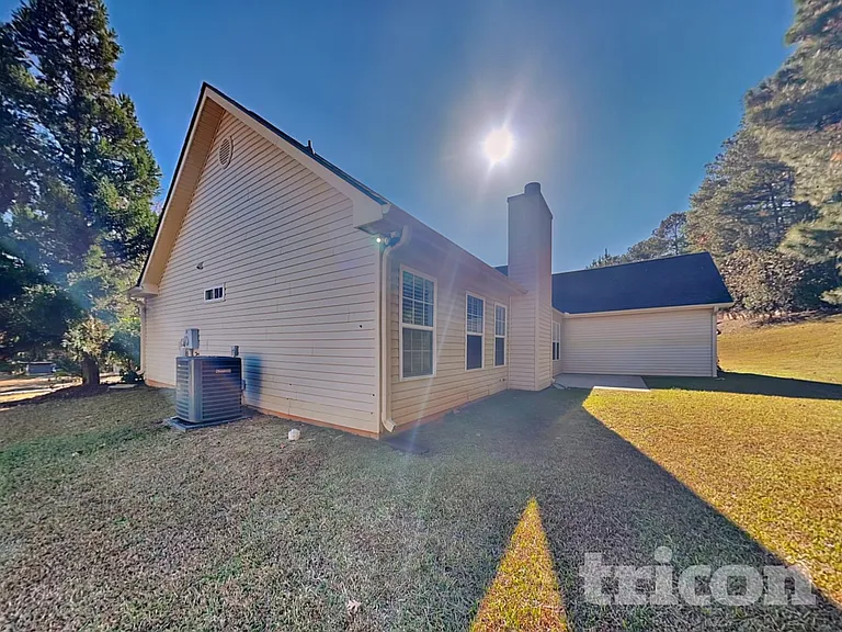 210 Shenandoah Dr — Photo 15