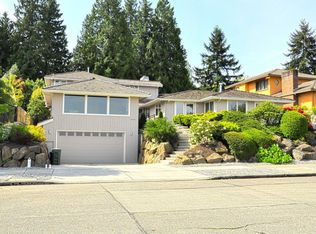 8470 Inverness Dr NE, Seattle, WA 98115