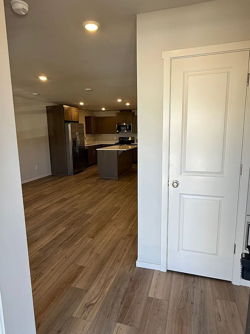 New Construction - Modern 3 Bedroom Townhome in Prime location!! — Photo 2