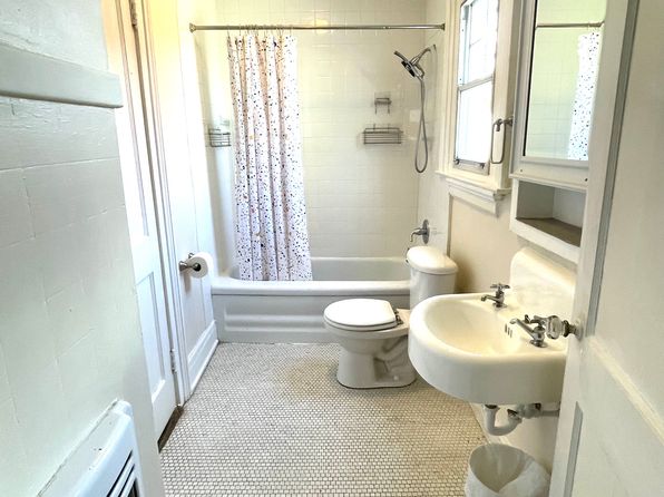 1507 Virginia St E APT D