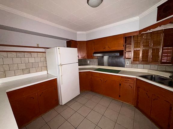 5th image of 5249 Devonshire Ave #1F