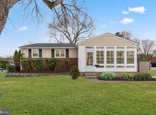 142 Hollow Brook Rd, Lutherville Timonium, MD 21093